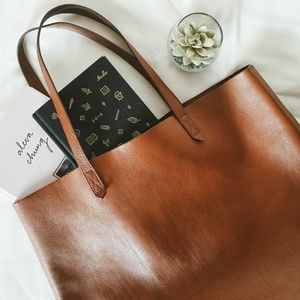 Madewell Transport Tote in English Saddle